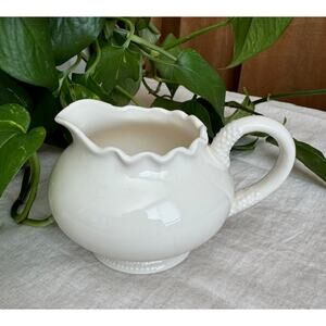 Peppertree Tabletops Porcelain Creamer